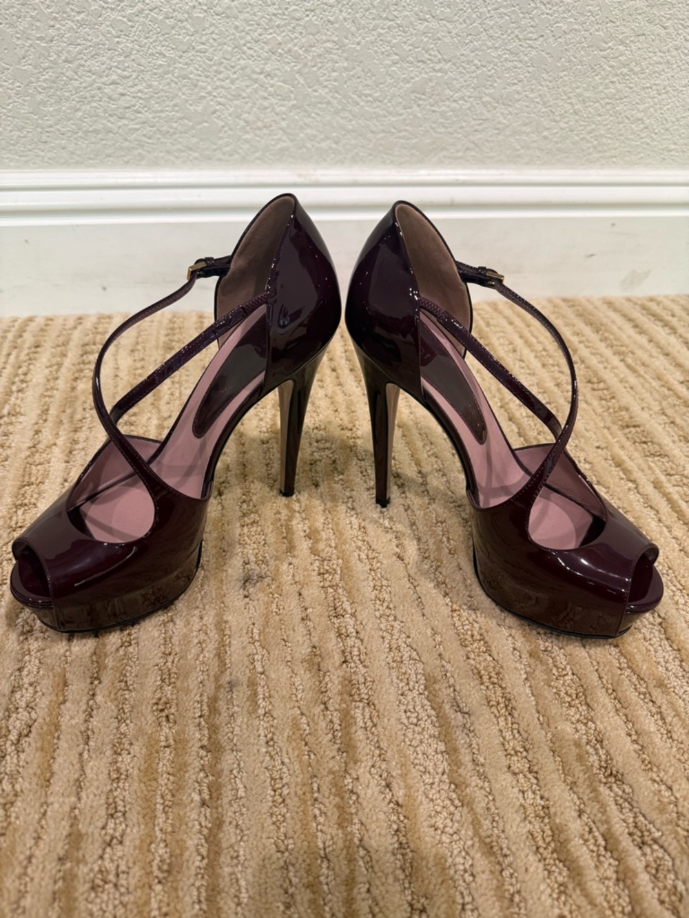 Gucci Patent Leather Peep-Toe Heels in Burgundy - Picture 2 of 8